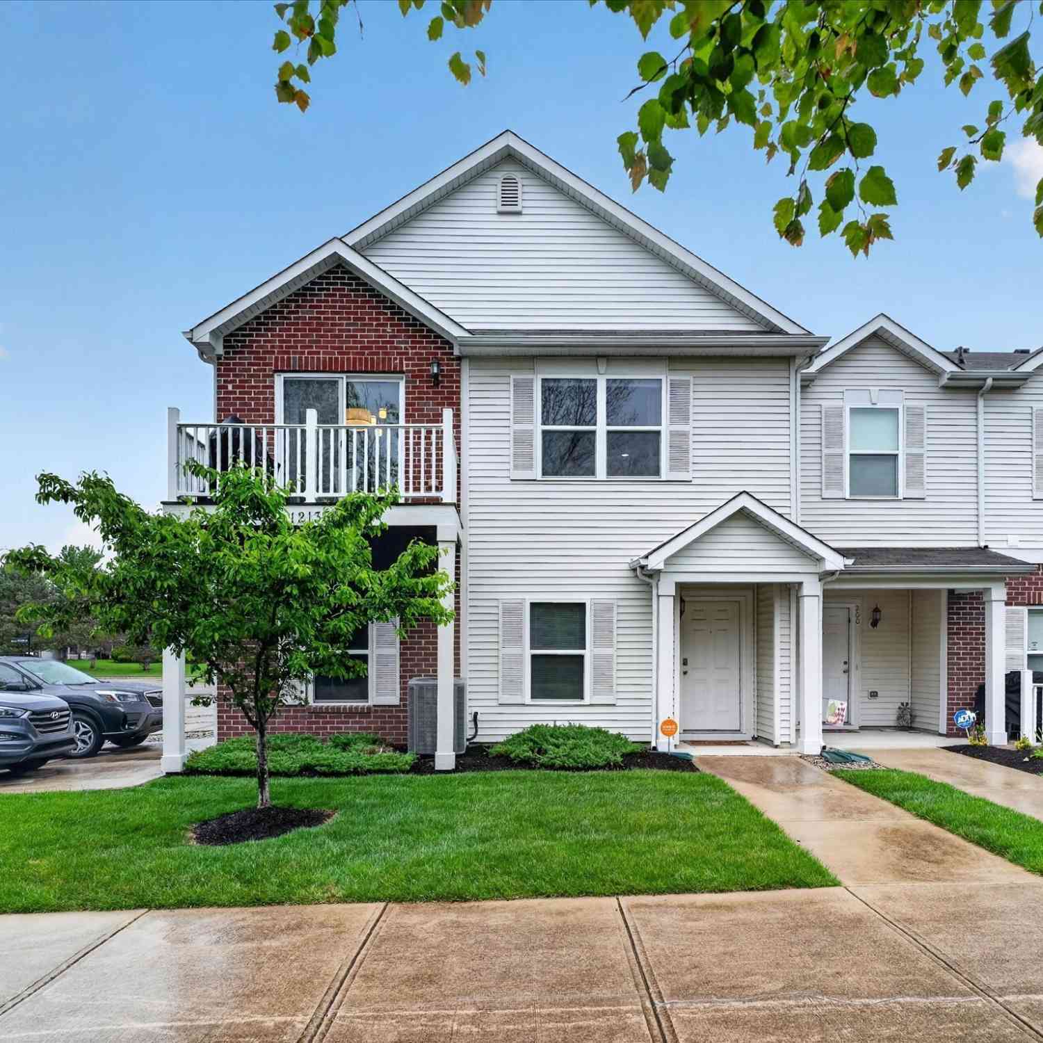 Condo For Sale - 12135 Scoria Drive #100<br/> Hamilton County, Fishers, IN 46038