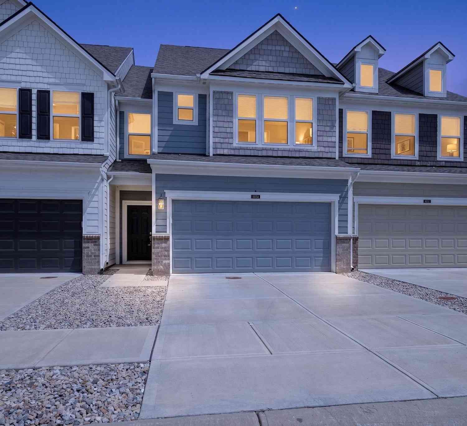Townhouse For Sale - 14154 Tenbury Way<br/> Fishers, IN 46037