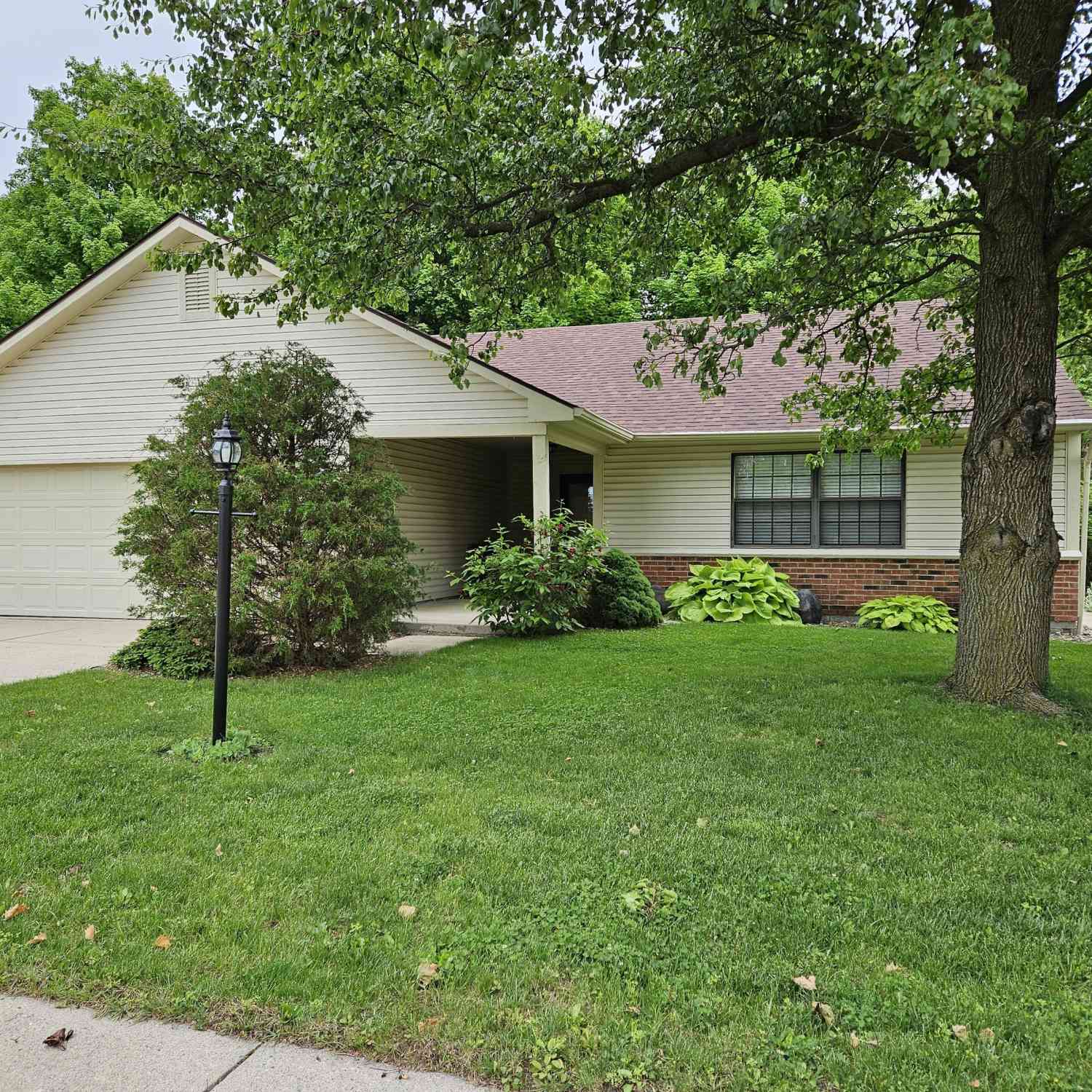 Homes For Sale - 8031 Cherrybark Drive<br/> Marion County, Indianapolis, IN 46236