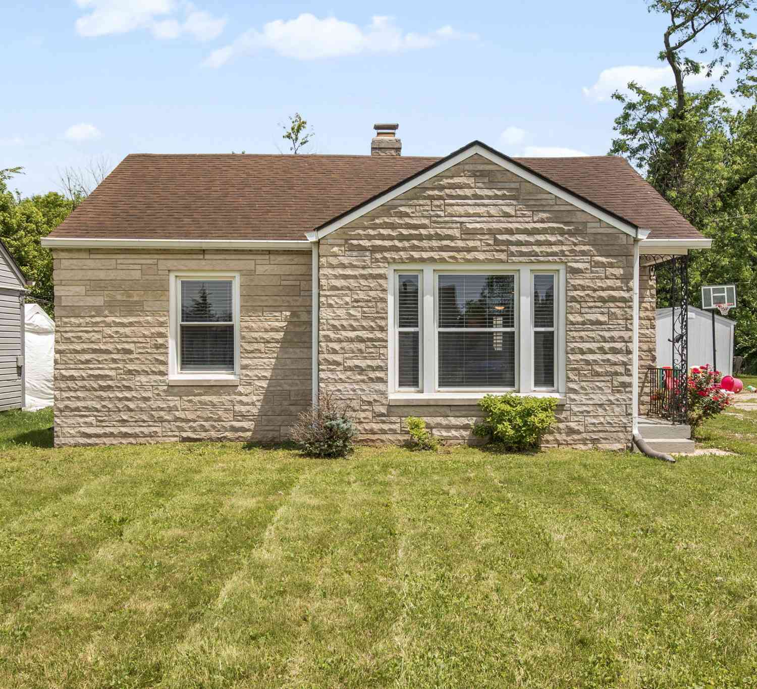 Homes For Sale - 1413 Wallace Avenue<br/> Marion County, Indianapolis, IN 46201