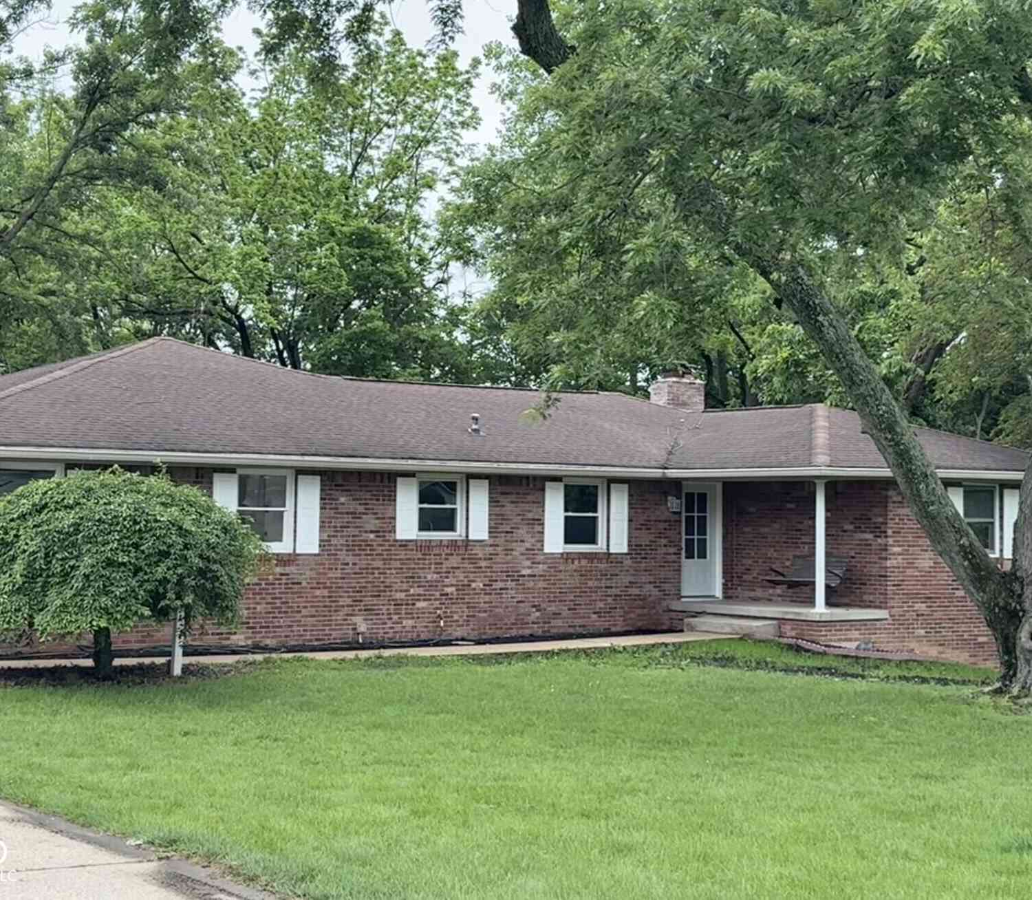 Homes For Sale - 4747 S Denny Street<br/> Marion County, Indianapolis, IN 46237