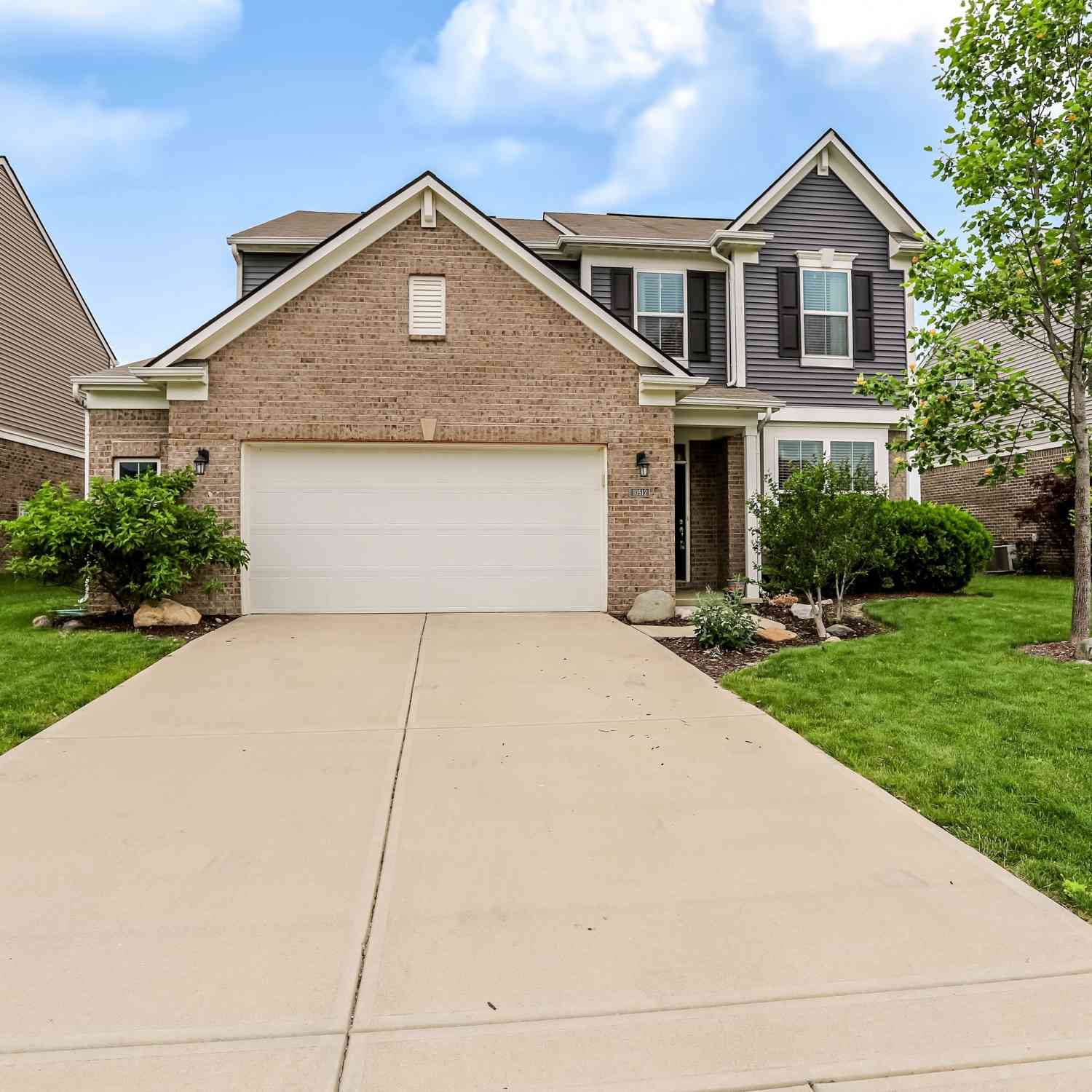 Homes For Sale - 10512 Pintail Lane<br/> Marion County, Indianapolis, IN 46239