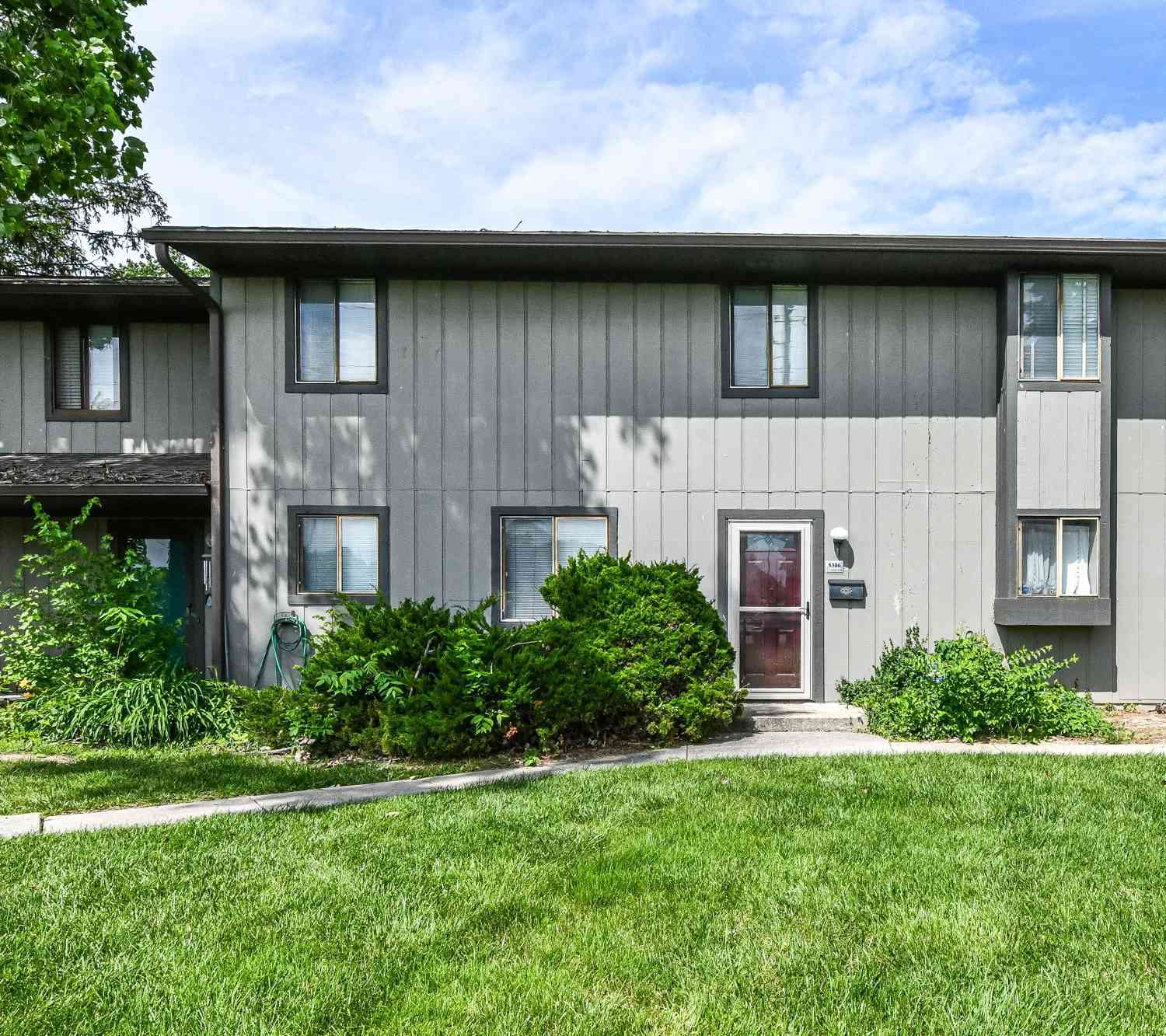 Condo For Sale - 5306 N Franklin Road<br/> Indianapolis, IN 46226