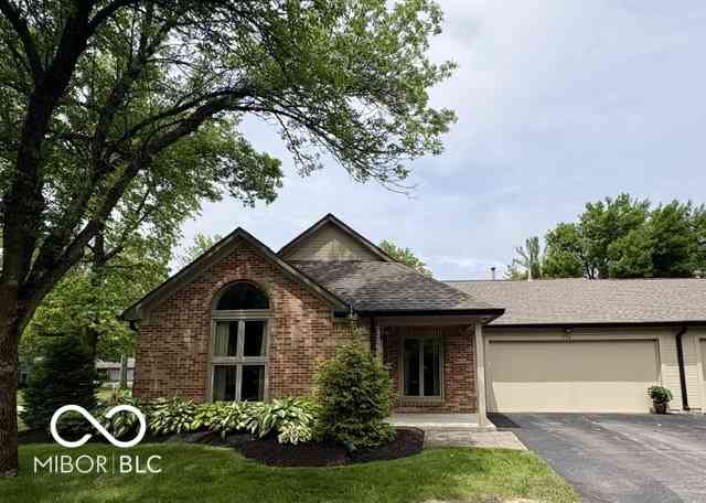 Homes For Sale - 1792 Cloister Drive<br/> Marion County, Indianapolis, IN 46260