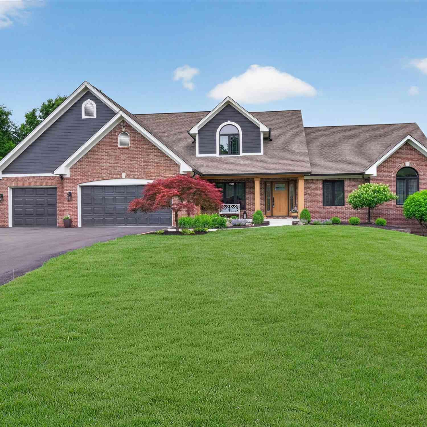 Homes For Sale - 117 Royal Pine Lane<br/> Cicero, IN 46034