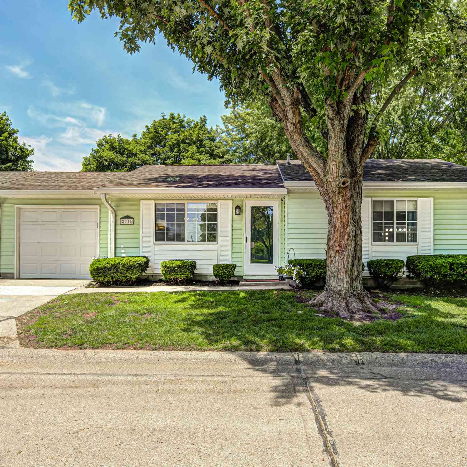 Condo For Sale - 8016 Bryan Drive<br/> Marion County, Indianapolis, IN 46227