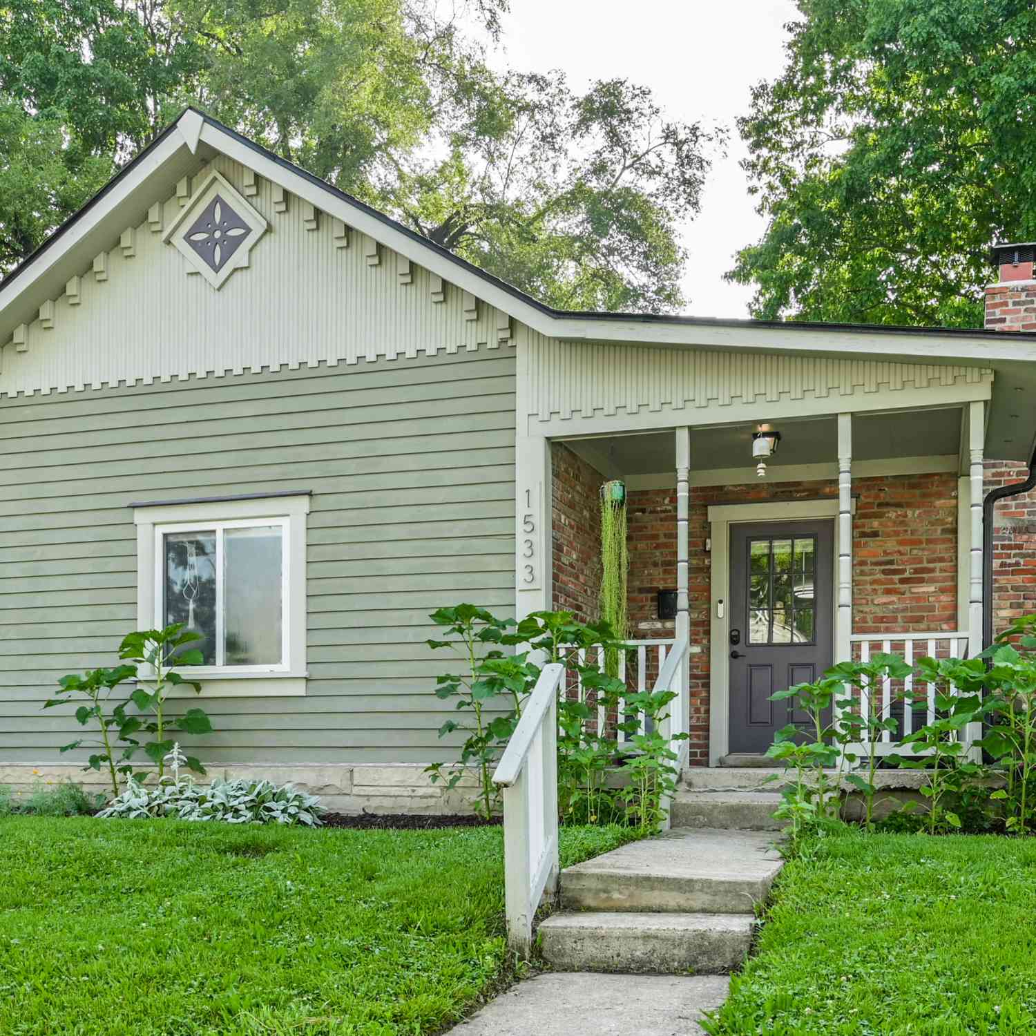 Homes For Sale - 1533 Linden Street<br/> Marion County, Indianapolis, IN 46203