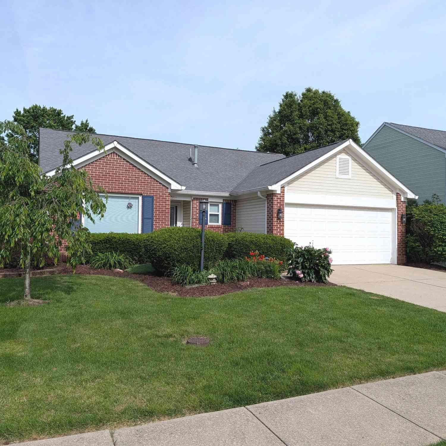 Homes For Sale - 13877 Wabash Drive<br/> Fishers, IN 46038