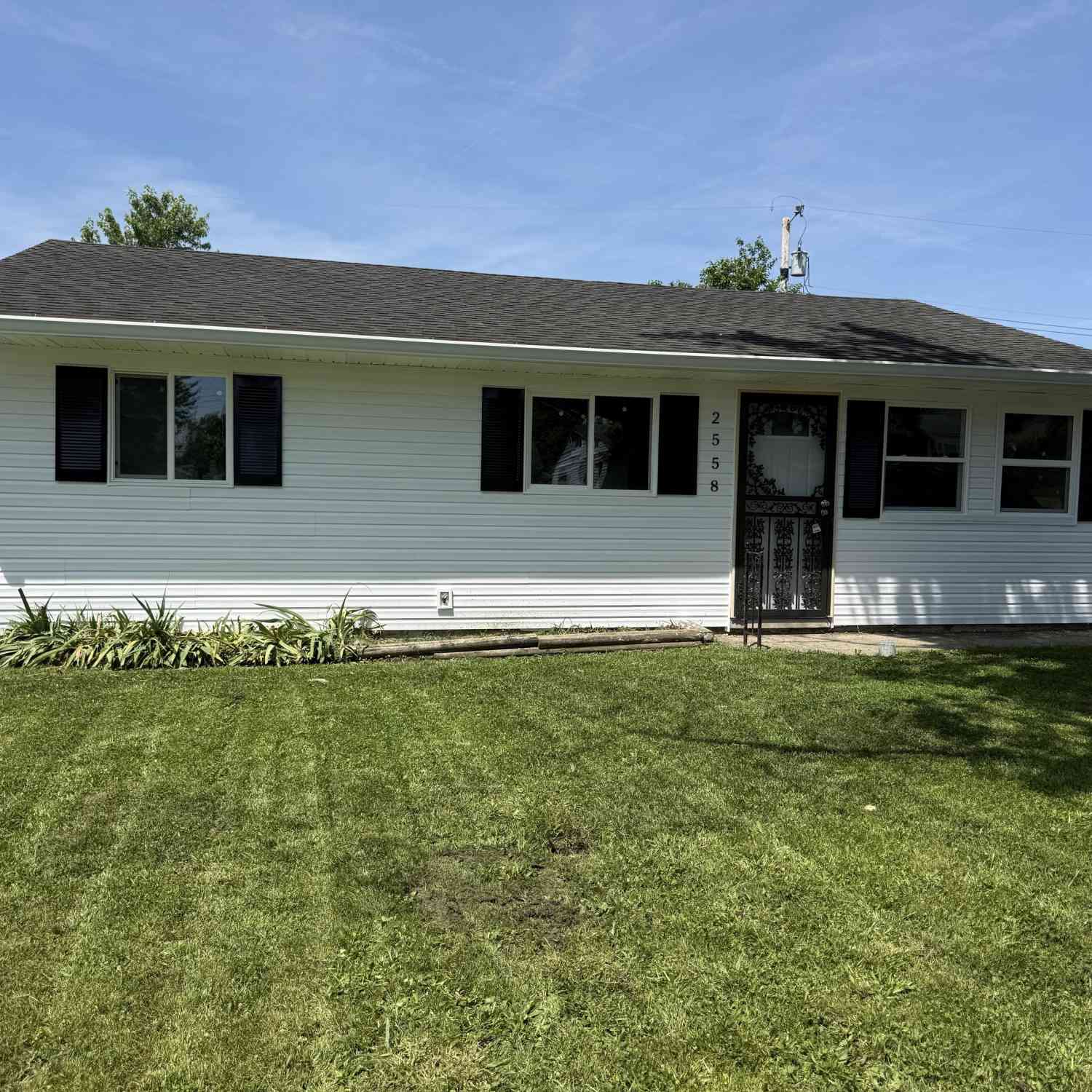 Homes For Sale - 2558 Saint Paul Street<br/> Marion County, Indianapolis, IN 46203