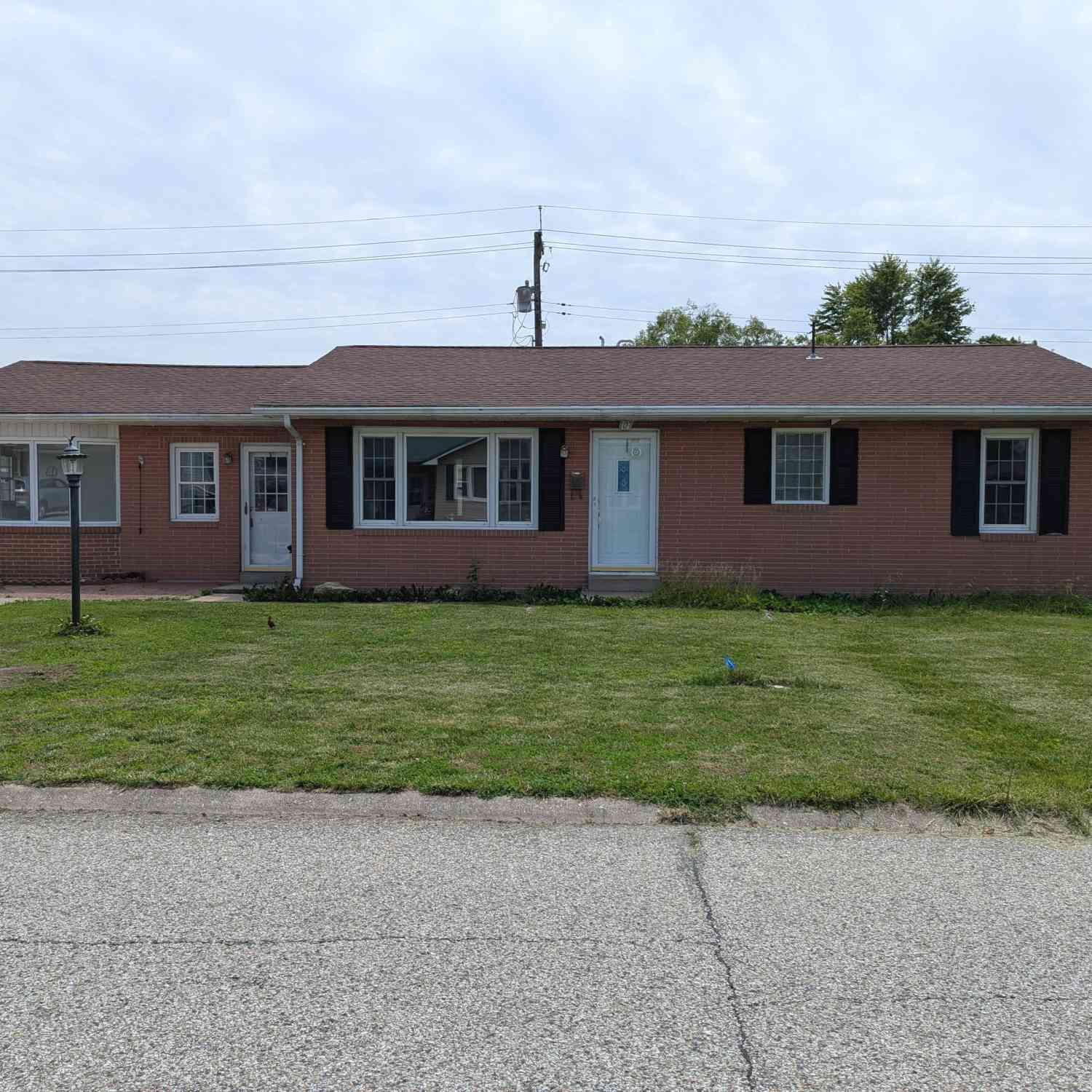 Homes For Sale - 107 W Freeman Avenue<br/> Jackson County, Seymour, IN 47274