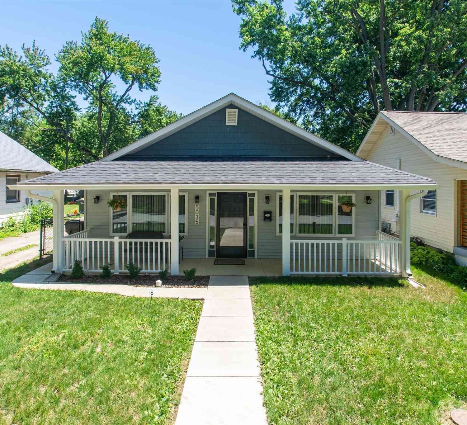 Homes For Sale - 5035 Rosslyn Avenue<br/> Marion County, Indianapolis, IN 46205