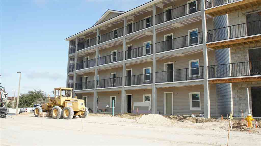 Condo For Sale - 2600 Sand Mine Road #D42<br/> DAVENPORT, FL 33897