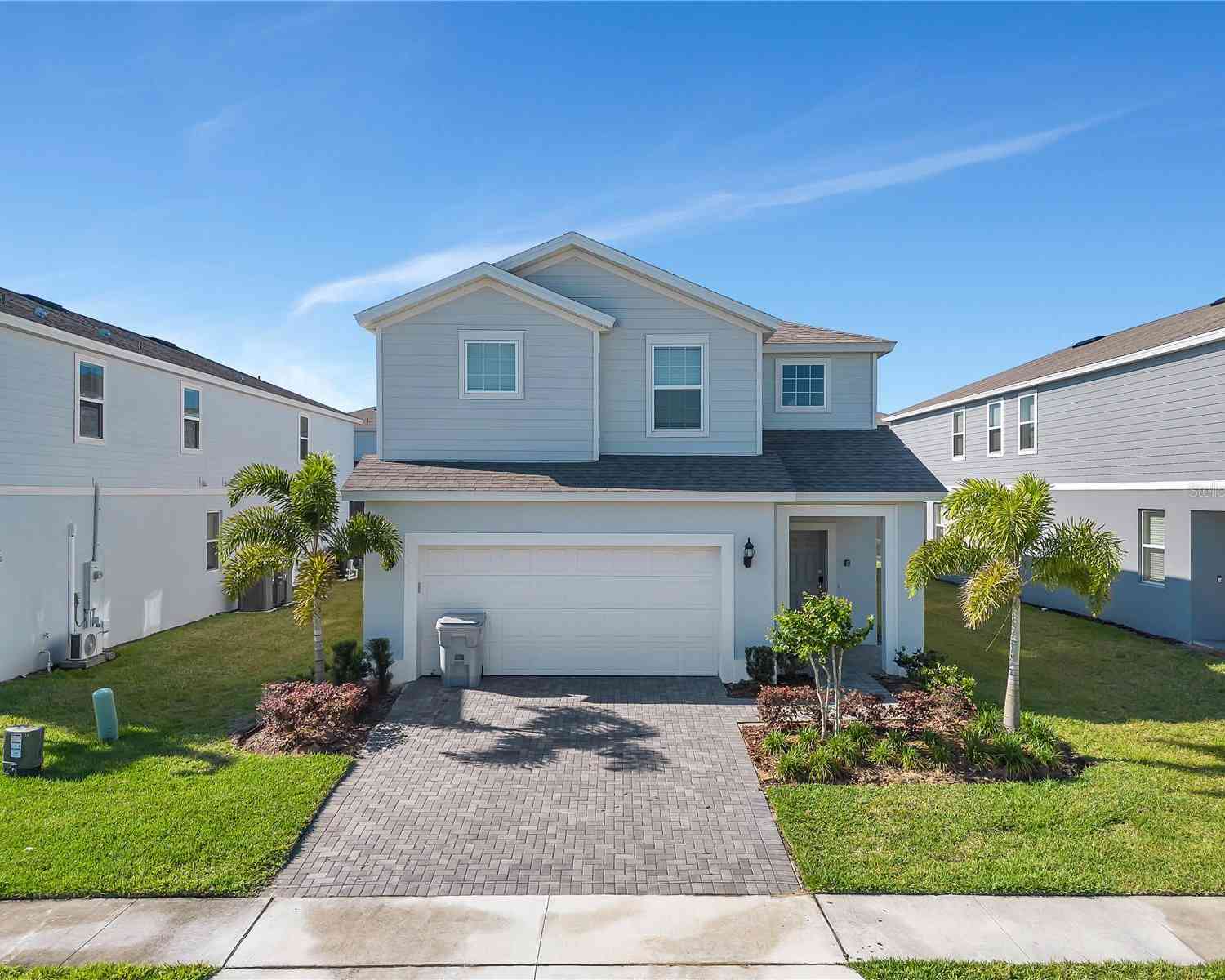 Homes For Sale - 2201 Lelani Circle<br/> DAVENPORT, FL 33897