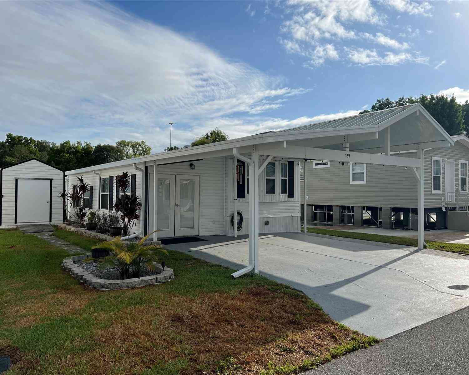 Mobile Home For Sale - 137 Citrus Ridge Drive<br/> DAVENPORT, FL 33837