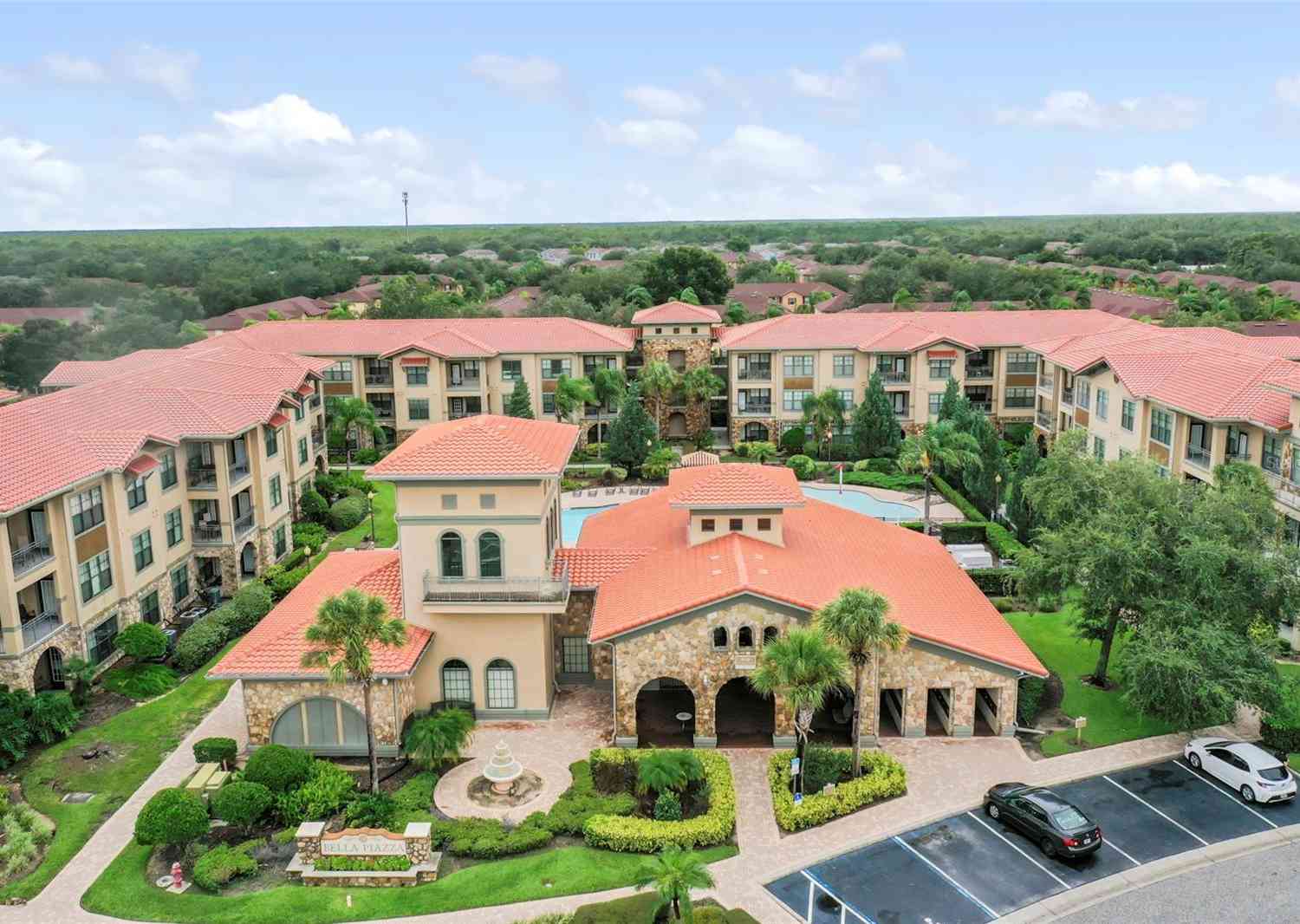 Condo For Sale - 901 Charo Parkway #732<br/> DAVENPORT, FL 33897