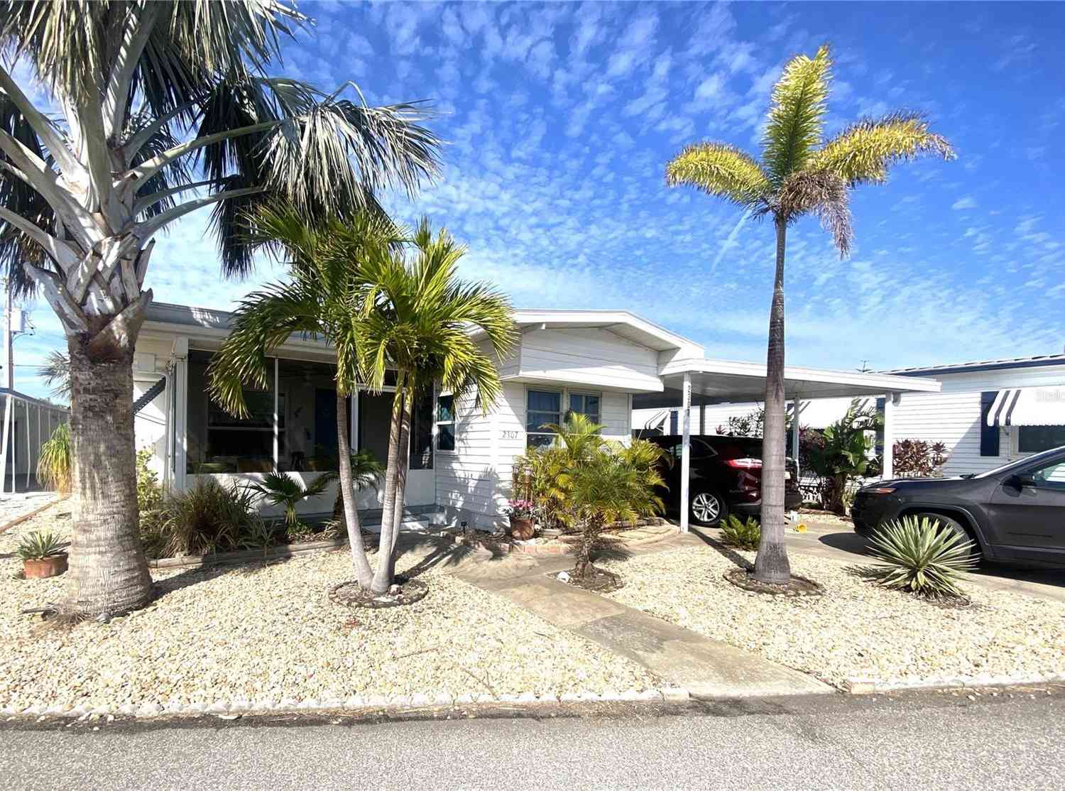 Mobile Home For Sale - 2307 New York Avenue<br/> BRADENTON, FL 34207