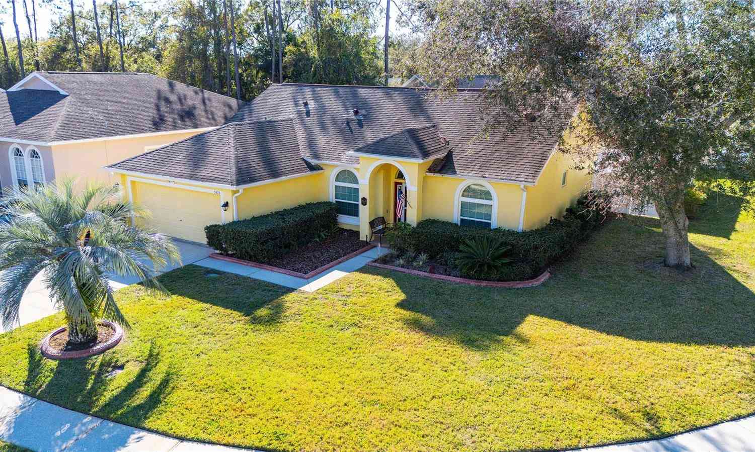 Homes For Sale - 5215 New Brittany Lane<br/> ZEPHYRHILLS, FL 33541