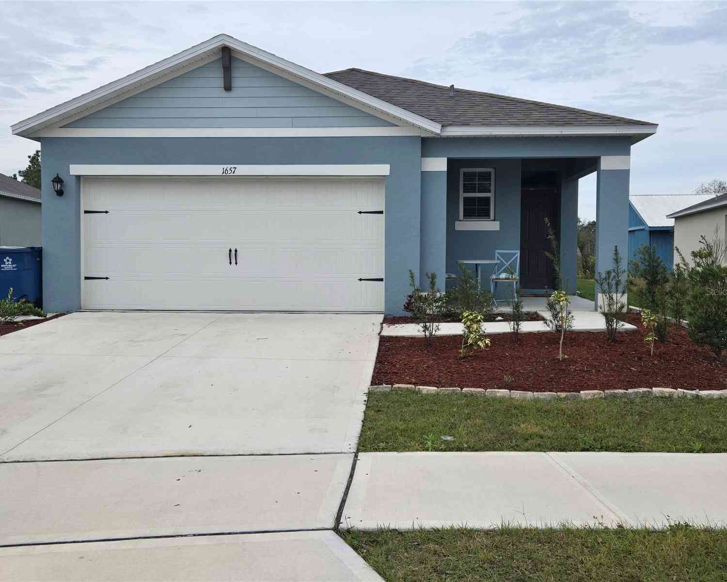 Homes For Sale - 1657 Rosydale Circle<br/> DAVENPORT, FL 33837