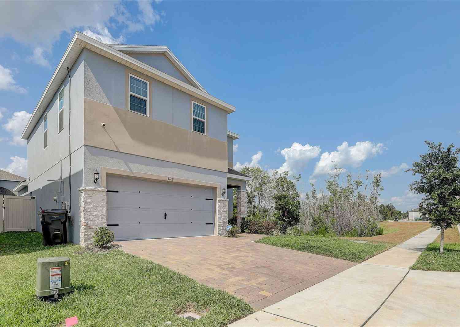 Homes For Sale - 828 Scrub Oak Hammock Road<br/> DAVENPORT, FL 33837