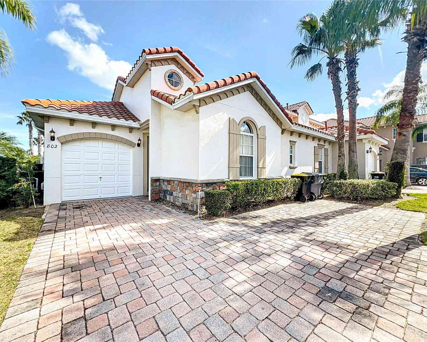 Homes For Sale - 802 Brunello Drive<br/> DAVENPORT, FL 33897