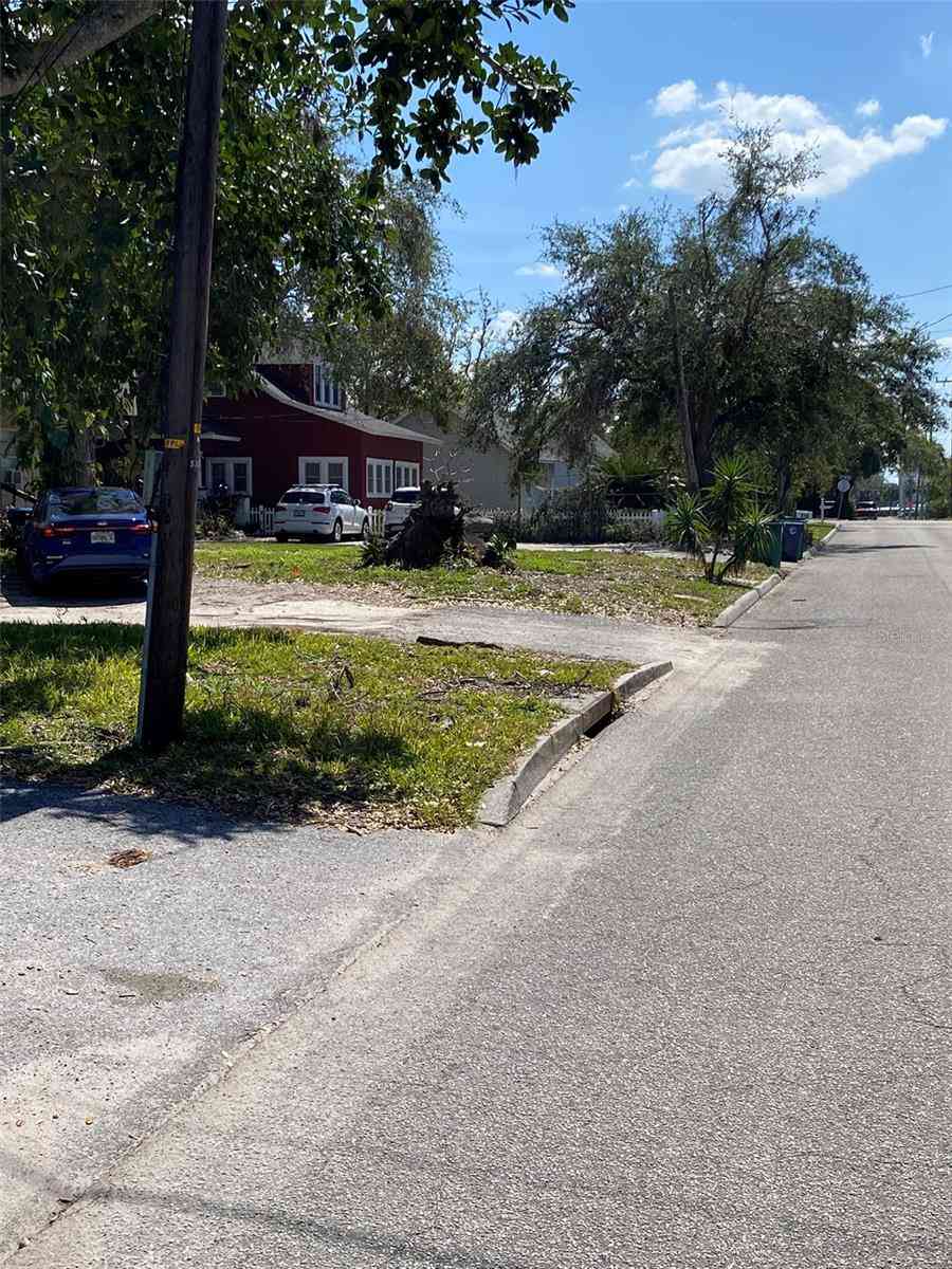 Vacant Land For Sale - 518 7th Avenue<br/> PALMETTO, FL 34221
