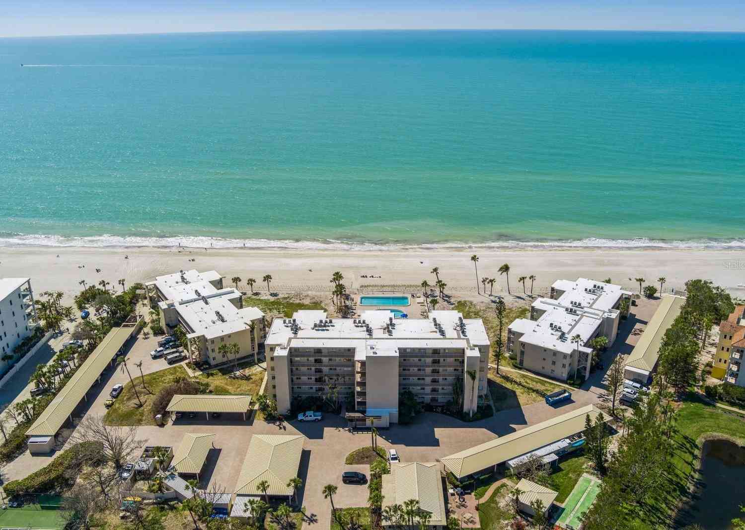 Condo For Sale - 4835 Gulf Of Mexico Drive #302B<br/> LONGBOAT KEY, FL 34228
