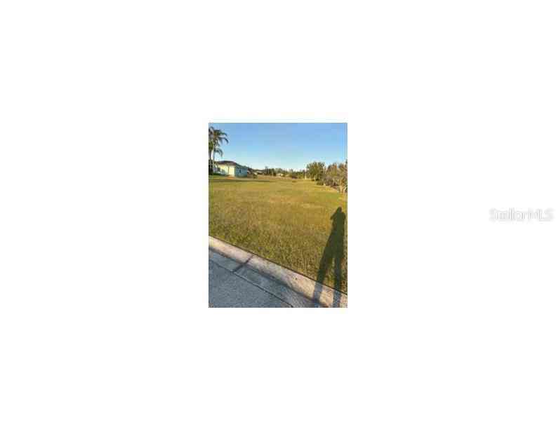 Vacant Land For Sale - 440 Nolane Lane<br/> POLK CITY, FL 33868