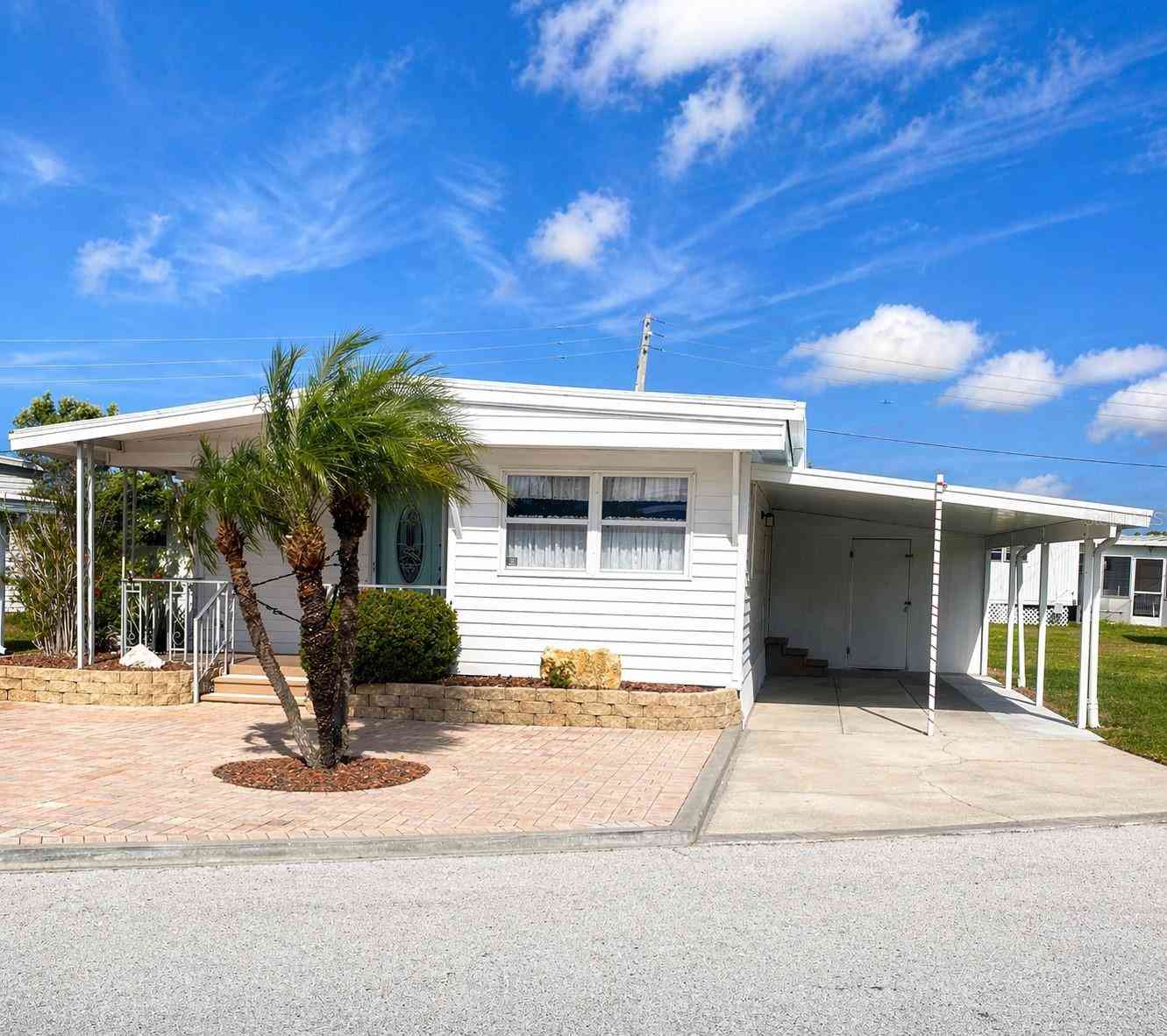 Mobile Home For Sale - 6618 Oregon Street<br/> BRADENTON, FL 34207
