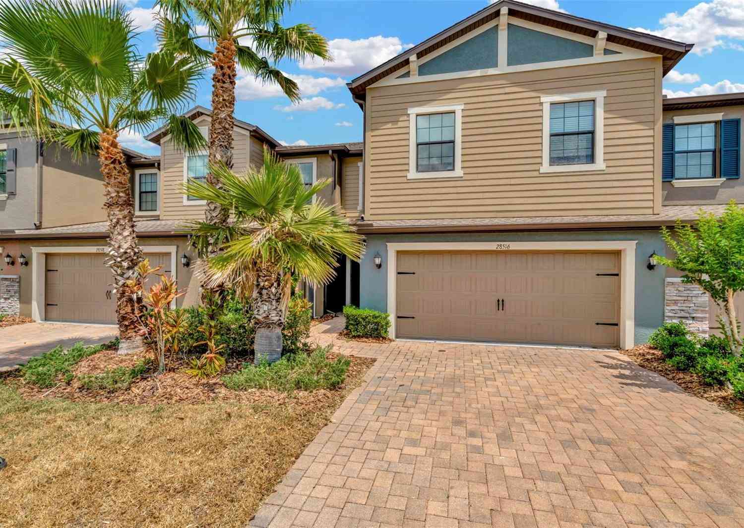 Townhouse For Sale - 28516 Tranquil Lake Circle<br/> Wesley Chapel, FL 33543