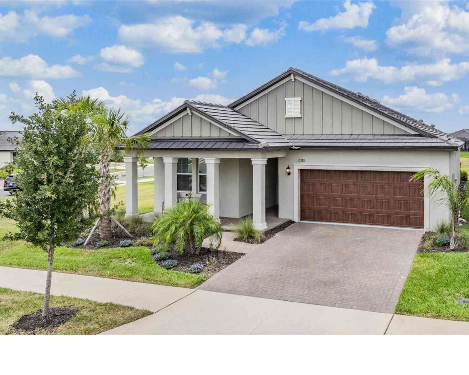 Homes For Sale - 10381 Tupper Cay Drive<br/> SAN ANTONIO, FL 33576