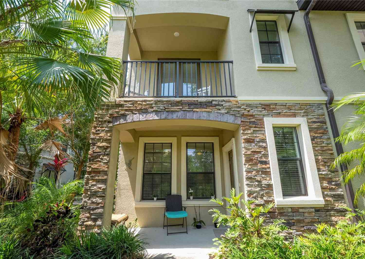 Townhouse For Sale - 1327 Shinnecock Hills Drive<br/> DAVENPORT, FL 33896
