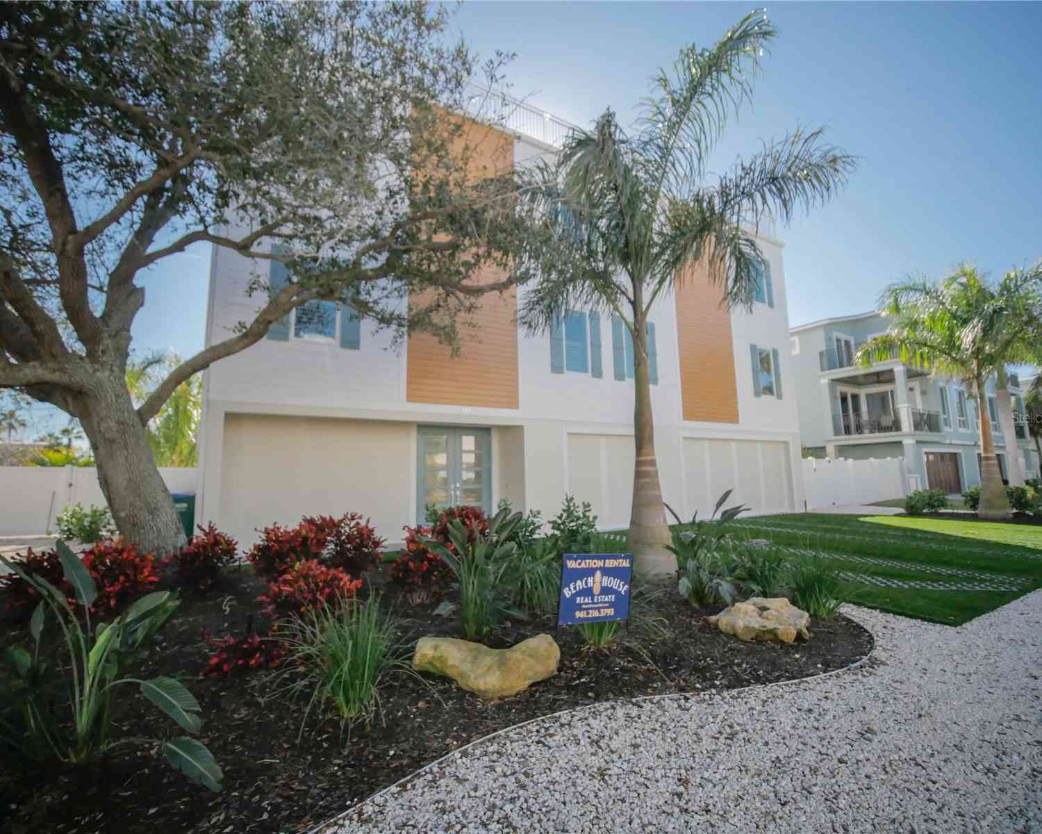 Homes For Sale - 111 6th Street<br/> Bradenton Beach, FL 34217