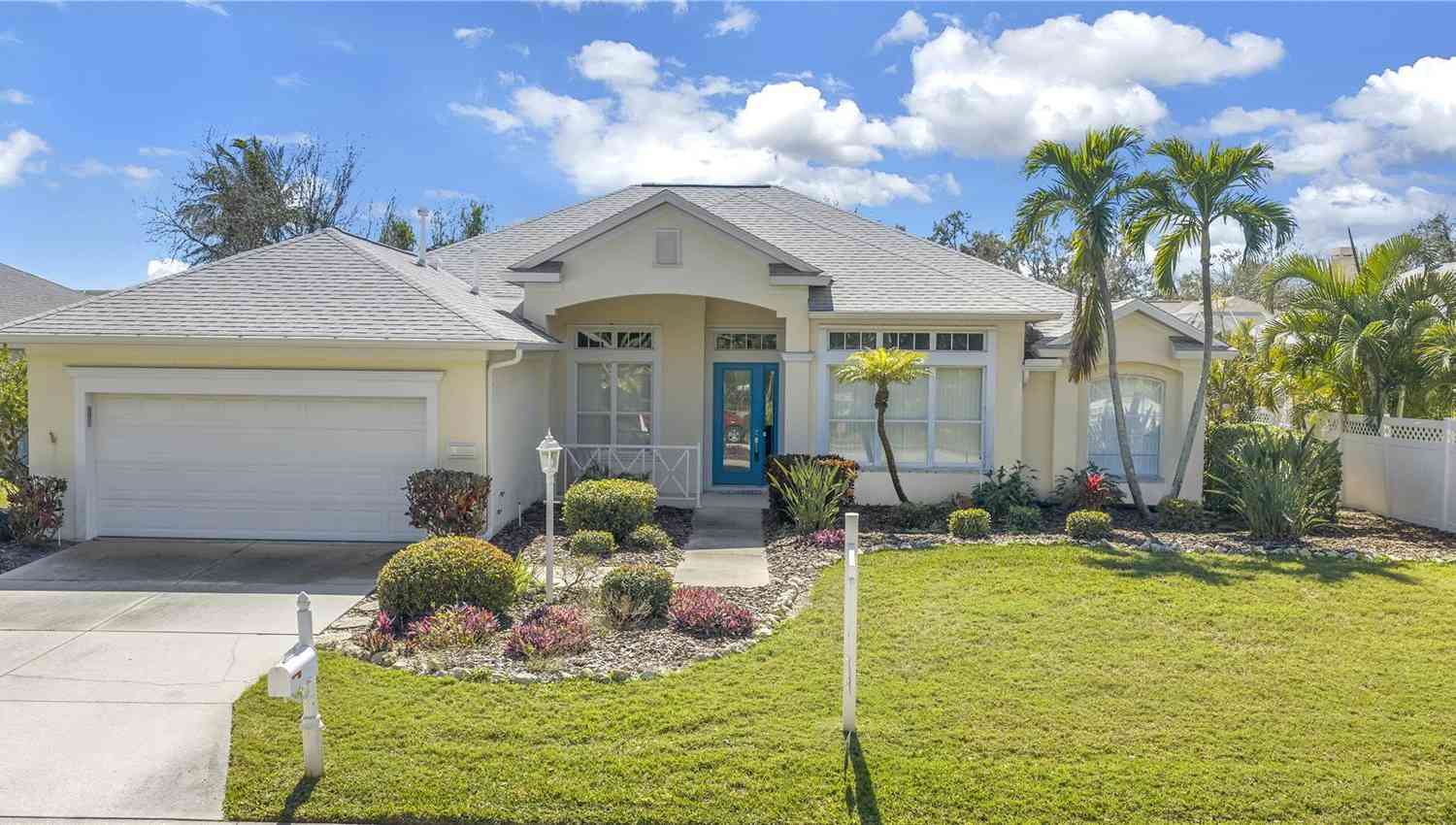 Homes For Sale - 8616 15th Avenue<br/> BRADENTON, FL 34209