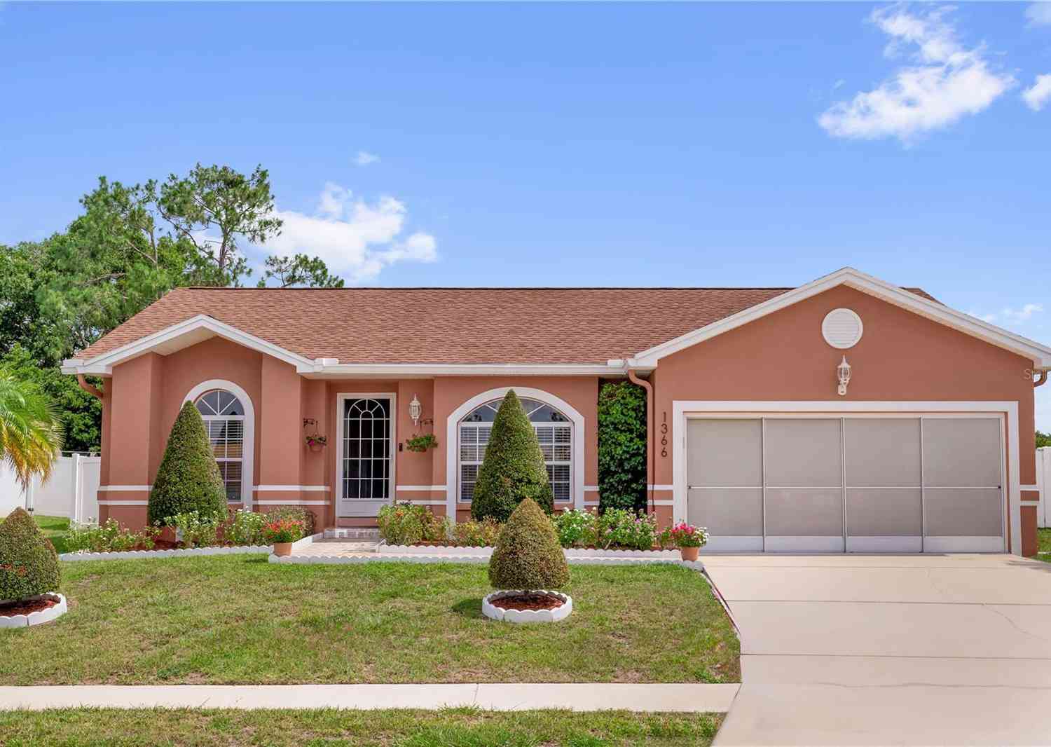Homes For Sale - 1366 Merrimack Place<br/> DAVENPORT, FL 33837