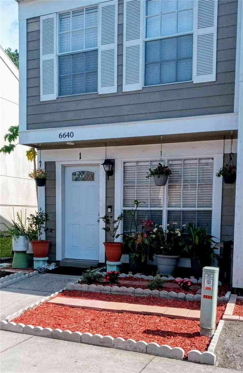 Townhouse For Sale - 6640 121st Avenue #1<br/> LARGO, FL 33773
