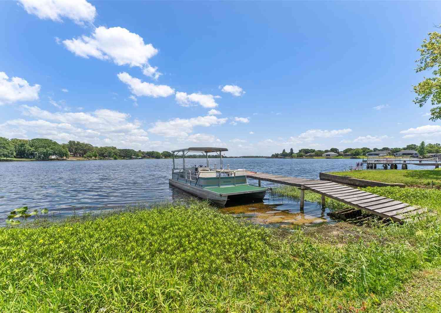 Mobile Home For Sale - 7558 Berkley Road<br/> POLK CITY, FL 33868