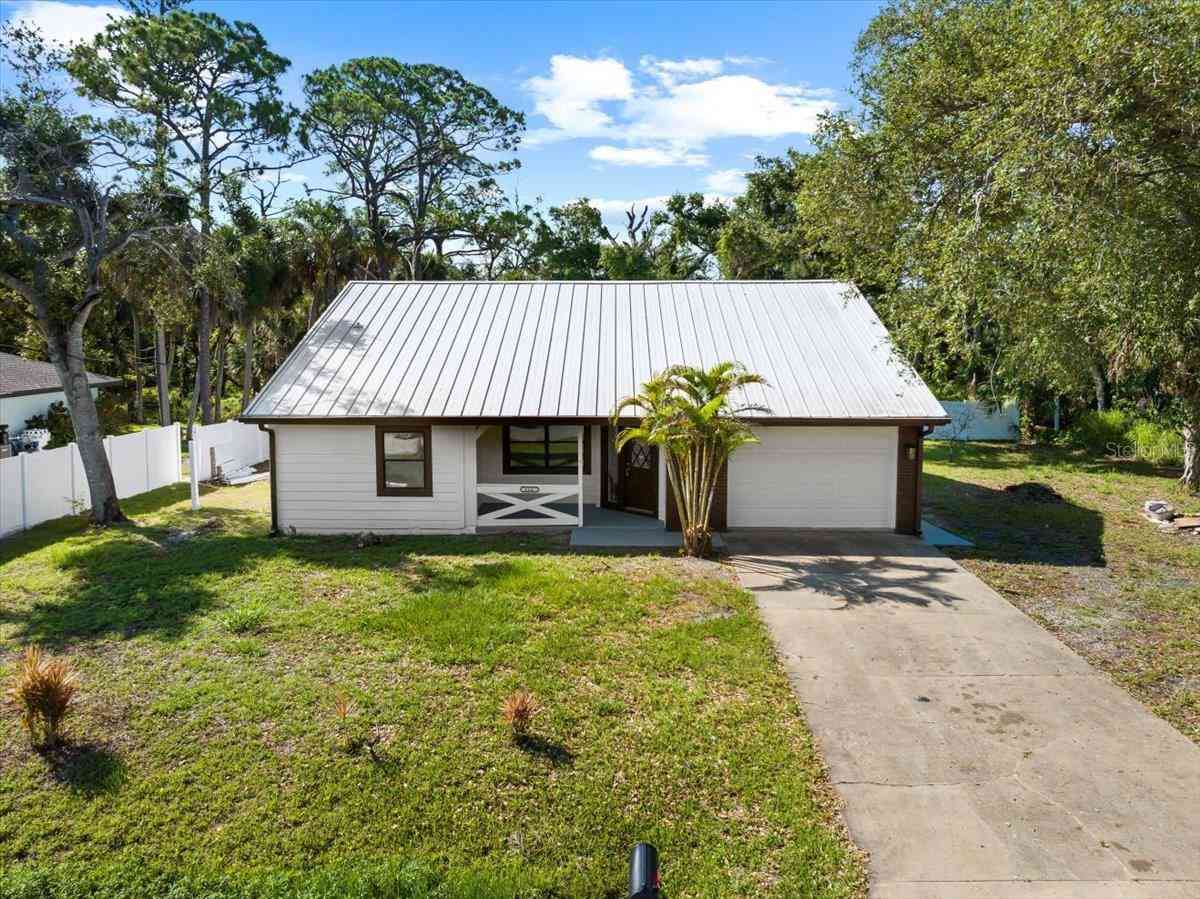 Homes For Sale - 116 Hermes Road<br/> VENICE, FL 34293