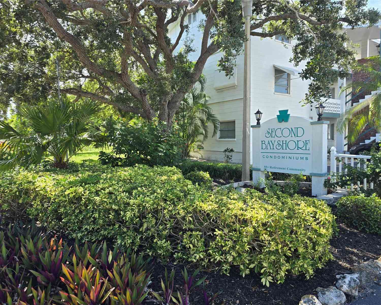 Condo For Sale - 5850 Welcome Road #J6<br/> BRADENTON, FL 34207