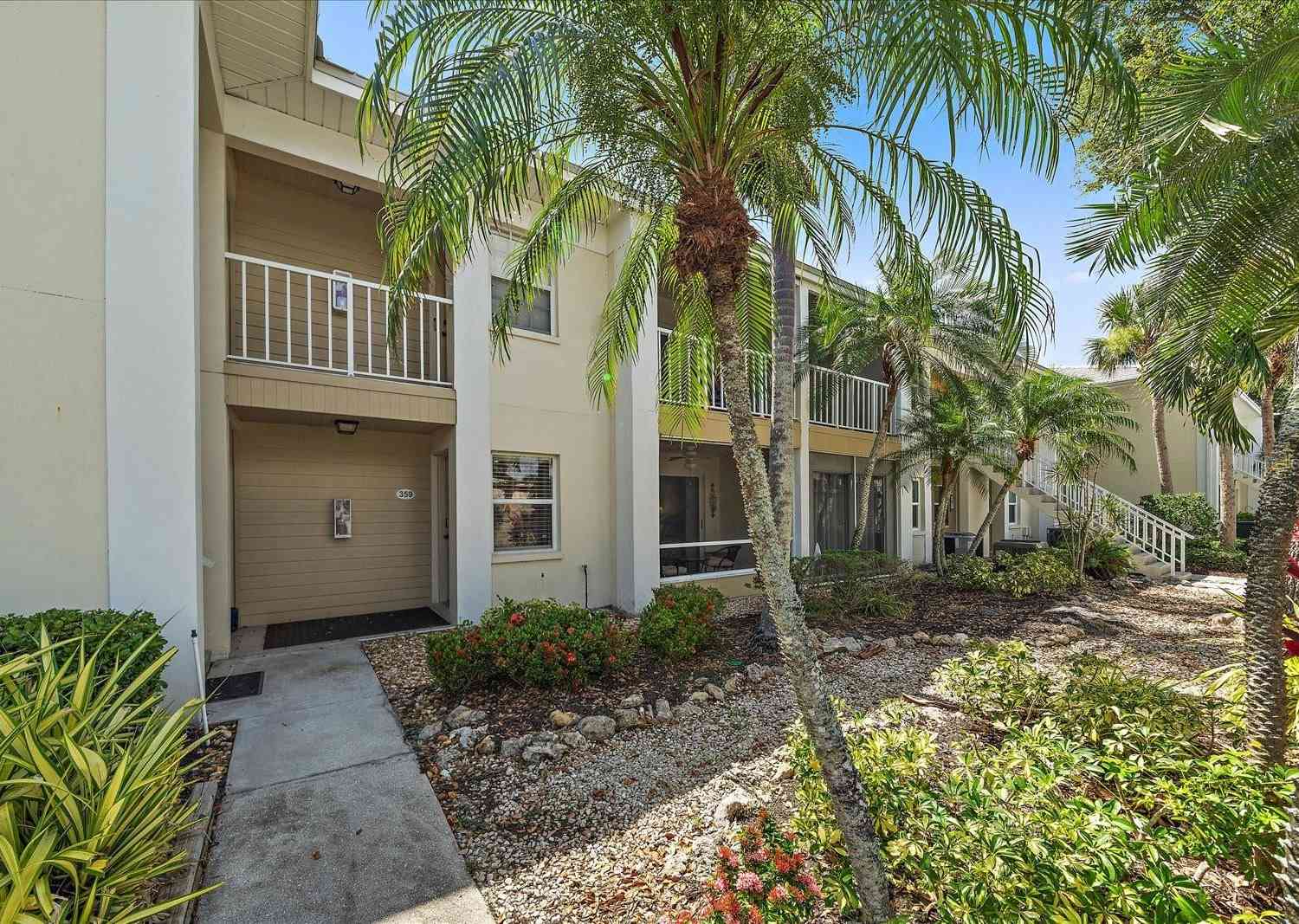 Condo For Sale - 425 Cerromar Terrace #359<br/> VENICE, FL 34293