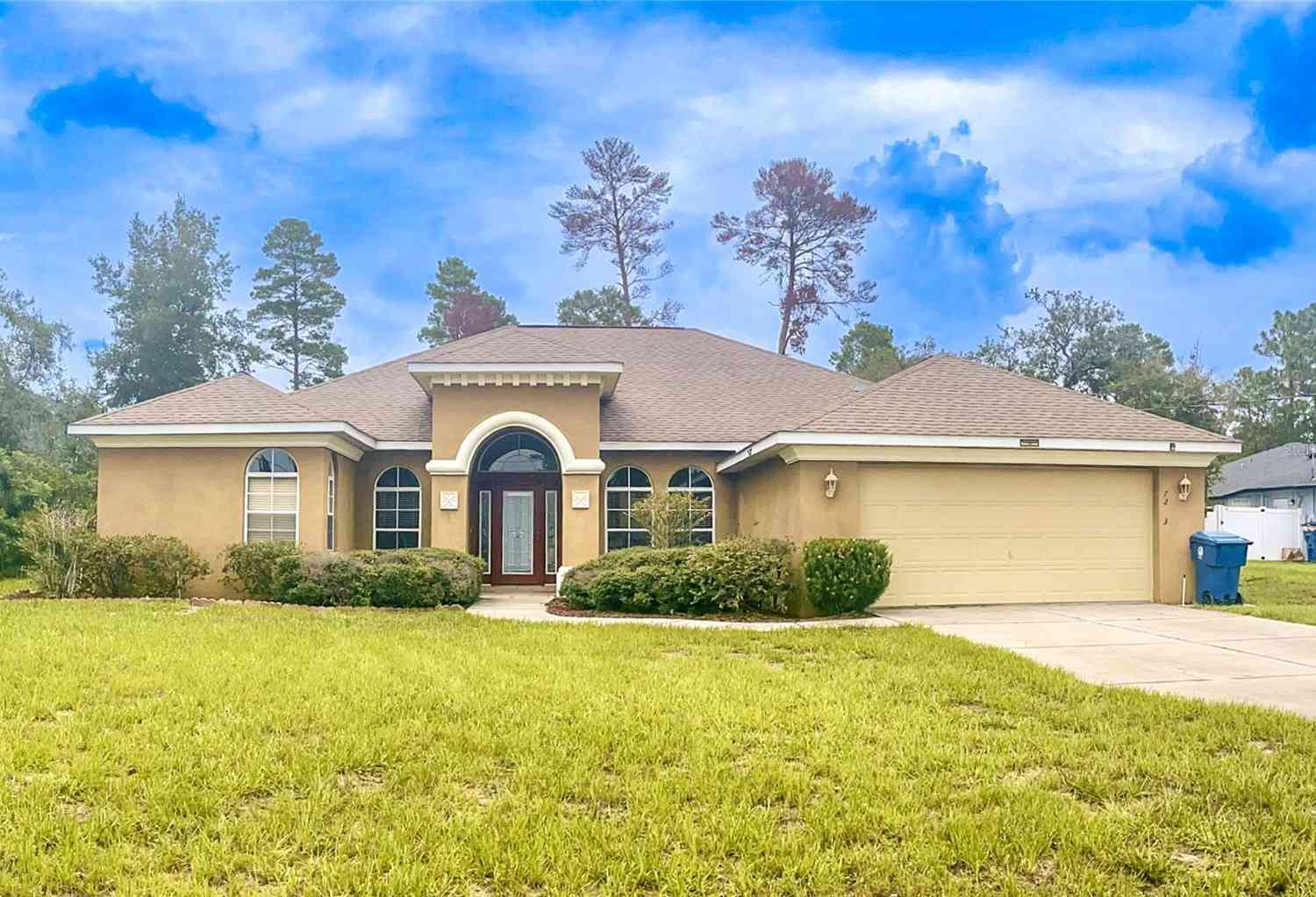 Homes For Sale - 7243 Bahama Swallow Avenue<br/> WEEKI WACHEE, FL 34613
