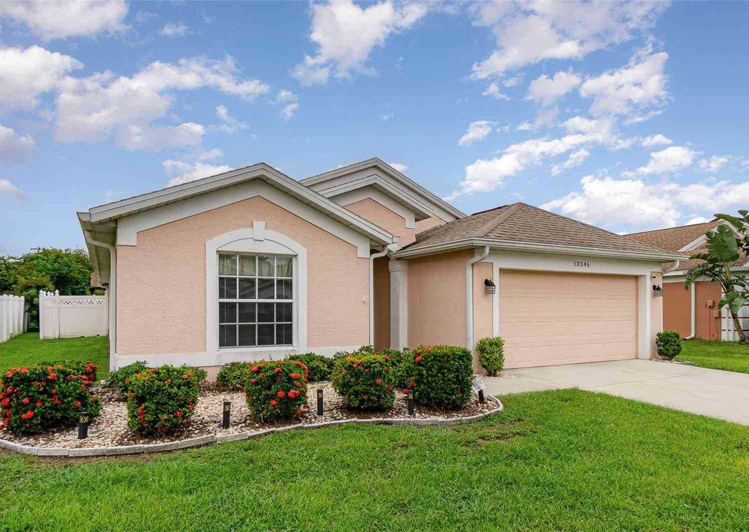 Homes For Sale - 13246 Highland Chase Place<br/> Lee County, FORT MYERS, FL 33913