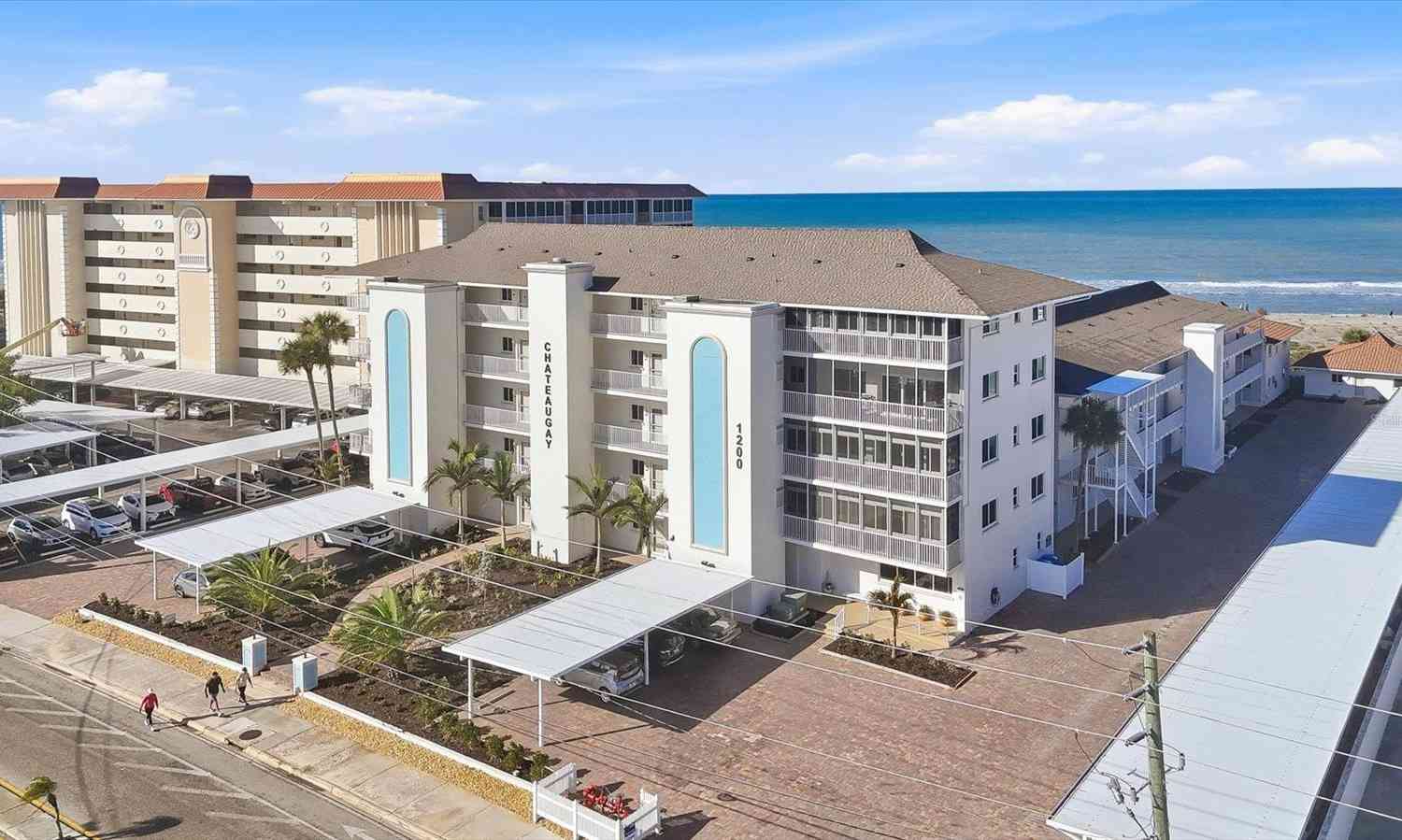 Condo For Sale - 1200 Tarpon Center Drive #306<br/> VENICE, FL 34285