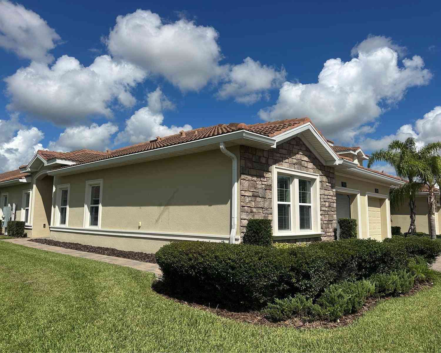 Villa For Sale - 1068 Quaker Ridge Lane<br/> DAVENPORT, FL 33896