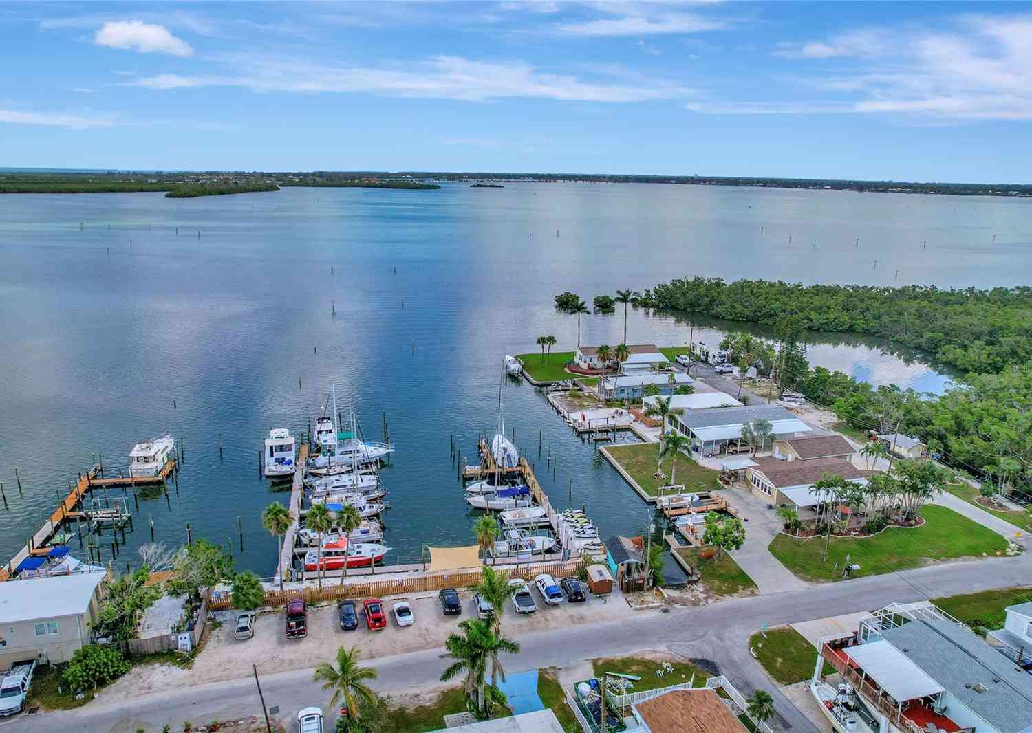 Mobile Home For Sale - 3705 116th Street Court<br/> BRADENTON, FL 34210