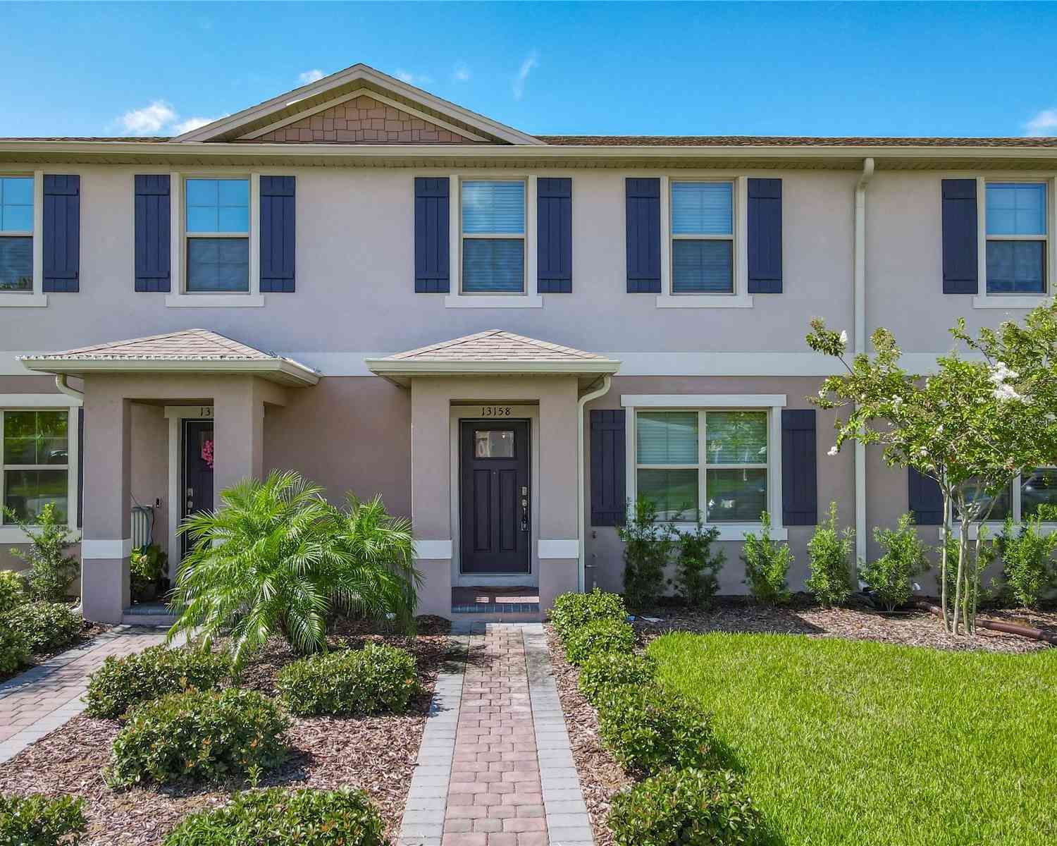 Townhouse For Sale - 13158 Bounty Avenue<br/> WINTER GARDEN, FL 34787