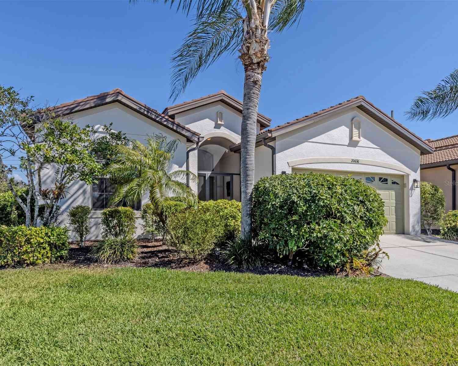 Homes For Sale - 20636 Capello Drive<br/> VENICE, FL 34292
