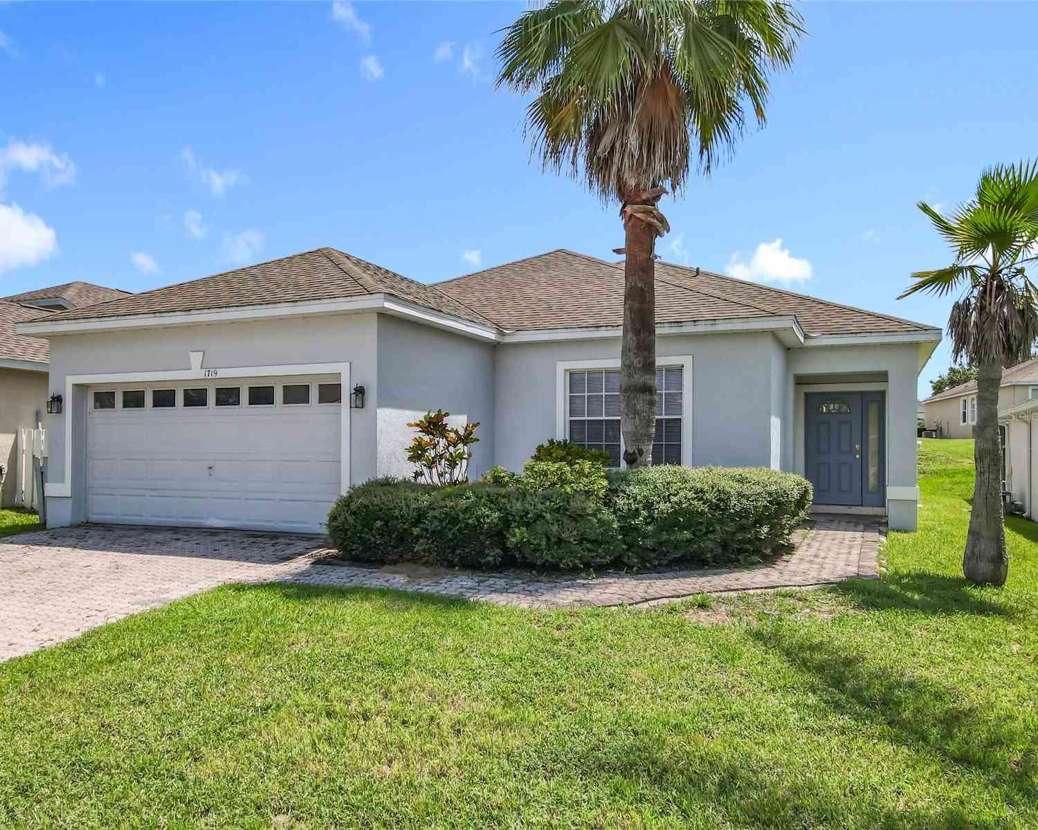 Homes For Sale - 1719 N Hampton Drive<br/> DAVENPORT, FL 33897