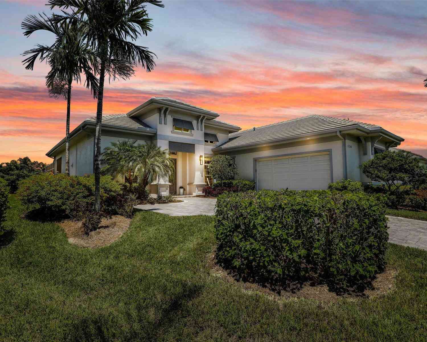 Homes For Sale - 17243 Hidden Estates Circle<br/> Lee County, FORT MYERS, FL 33908
