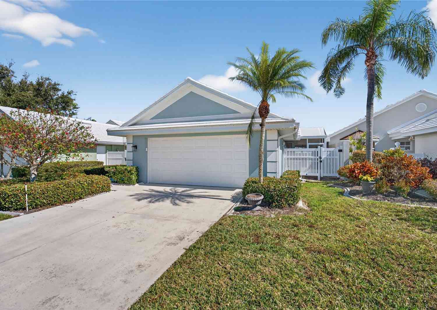 Villa For Sale - 789 Harrington Lake Drive #68<br/> VENICE, FL 34293