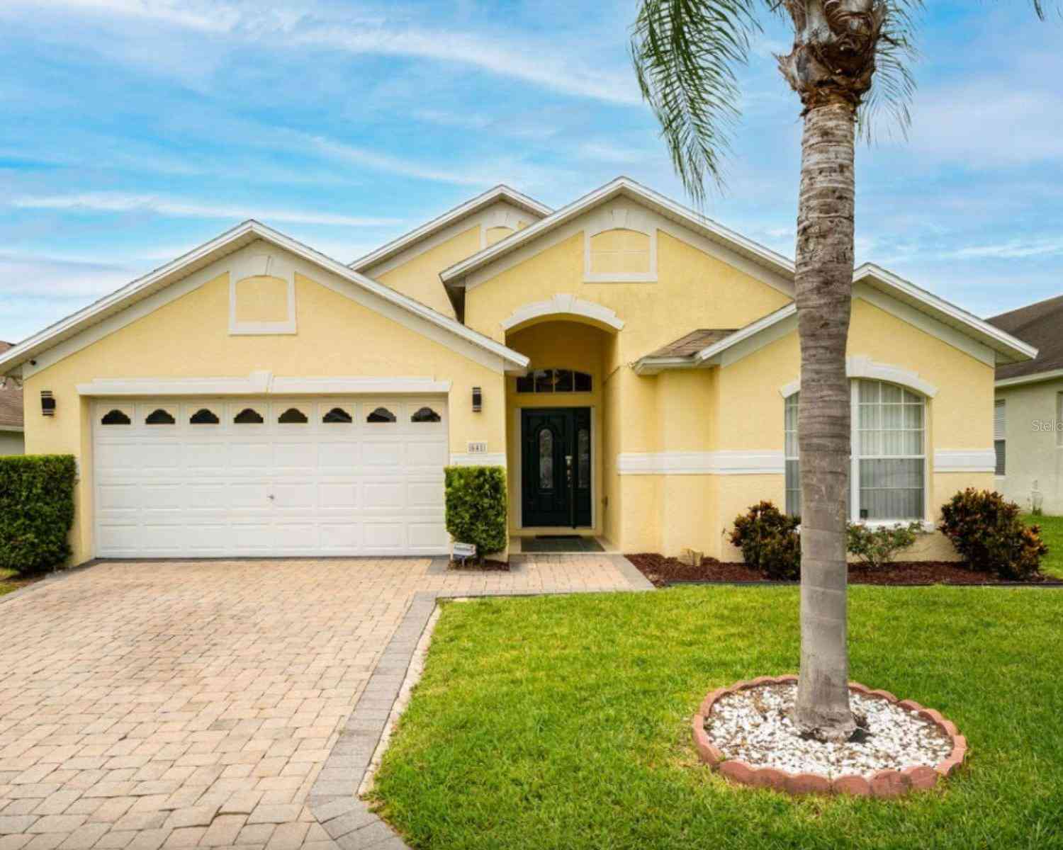 Homes For Sale - 641 Old Bridge Circle<br/> DAVENPORT, FL 33897